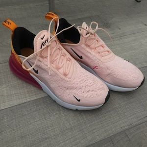 Nike Air Max 270